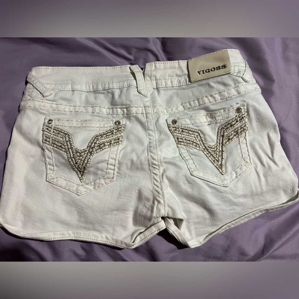 Women’s white jean shorts